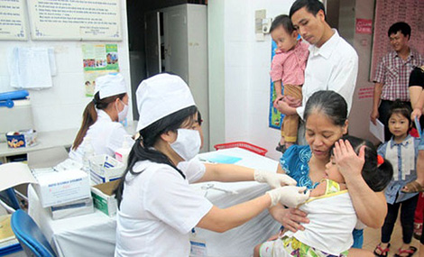Hà Nội: tiêm bổ sung vắc xin sởi-rubella cho trẻ 1-5 tuổi 